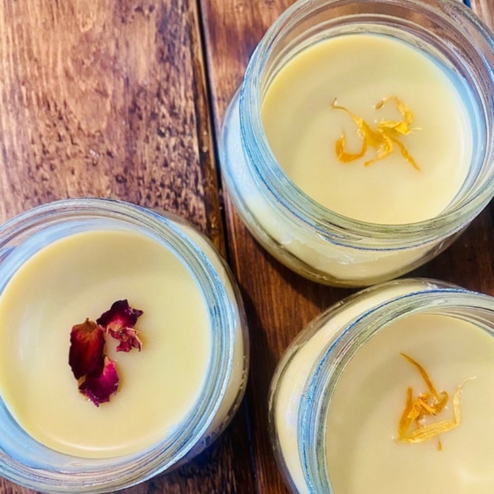 Naturally made body balms to hydrate your skin!